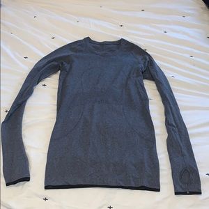 Lululemon long sleeve shirt